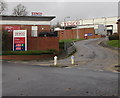 SO2800 : December 5th 2019 Tesco fuel prices, Pontypool by Jaggery