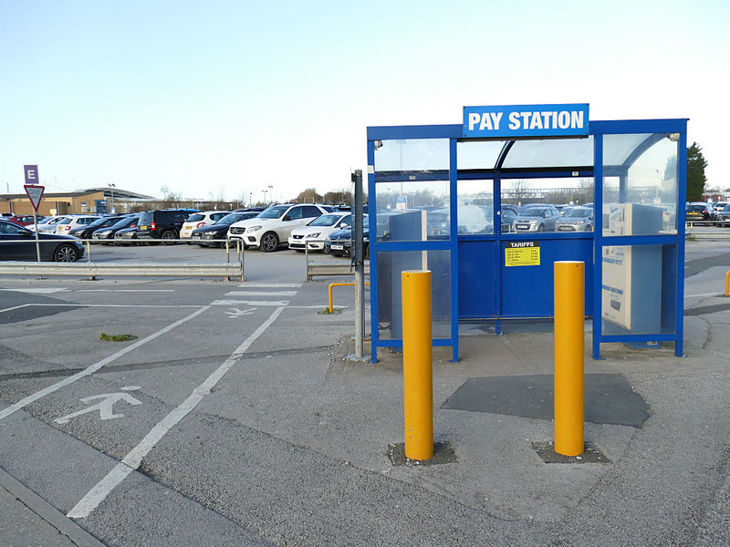 Hull Royal Infirmary car park (3) pay... © Stephen Craven Geograph