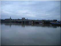 TQ7468 : Rochester Bridge from Strood by Richard Vince