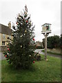 Christmas tree and village sign, Thornhaugh