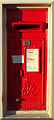 TA1045 : George VI postbox on South Street, Leven by JThomas