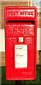 TA1241 : Elizabeth II postbox, Arnold by JThomas