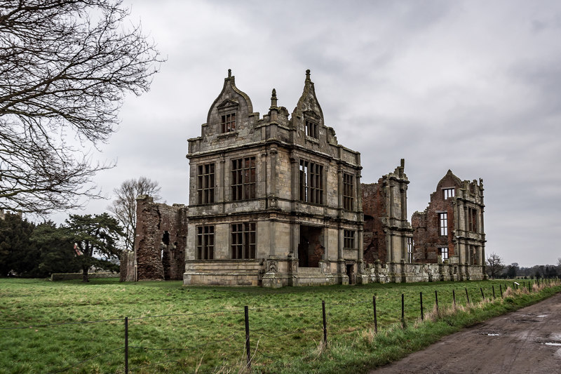 Moreton Corbet Castle (Elizabethan wing) © Brian Deegan :: Geograph ...