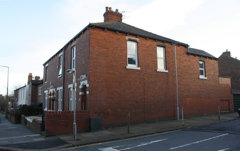 houses-of-newtown-road-107-nearest-at-luke-shaw-geograph