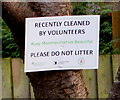 PLEASE DO NOT LITTER notice, Brecon Road, Abergavenny