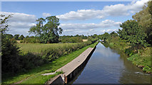 SJ9211 : Canal and farmland south of Penkridge, Staffordshire by Roger  D Kidd
