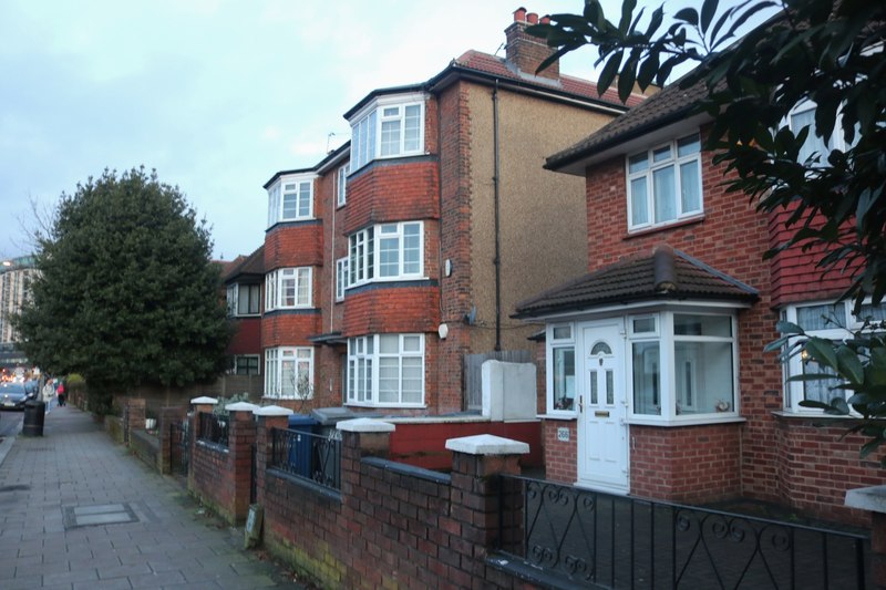 Ballards Lane, North Finchley © David Howard :: Geograph Britain and ...