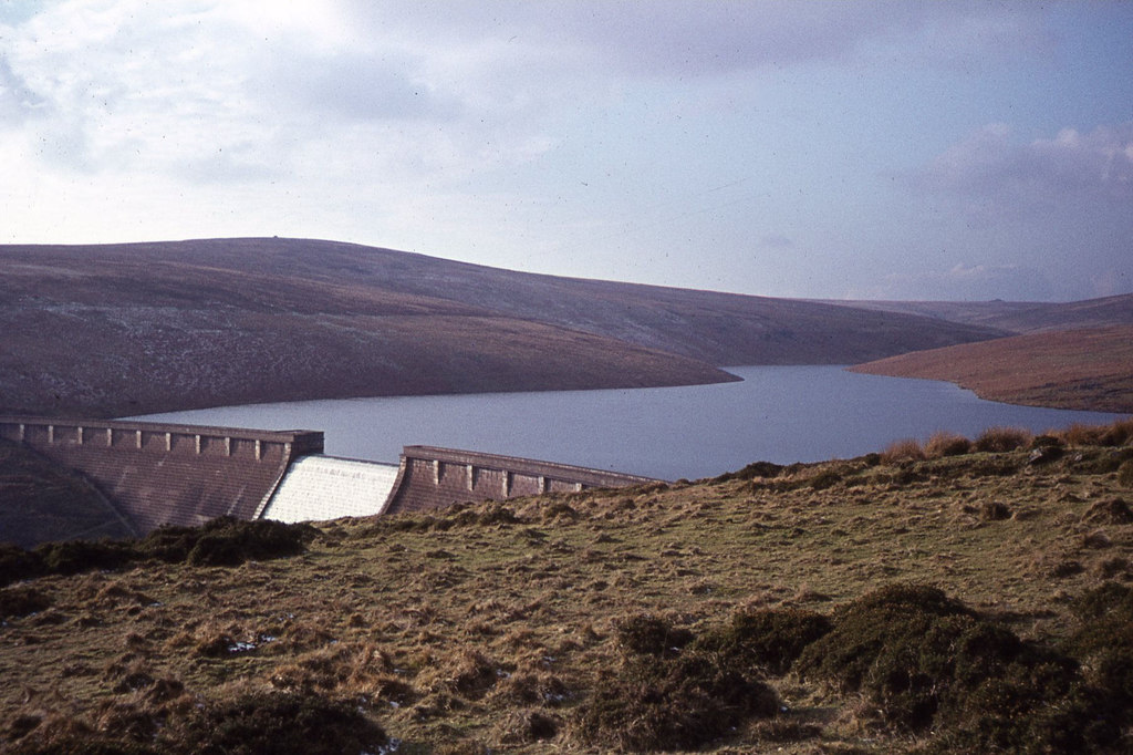 The Avon Dam & Reservoir © Colin Park :: Geograph Britain and Ireland