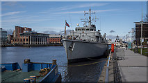J3474 : HMS 'Hurworth' at Belfast by Rossographer