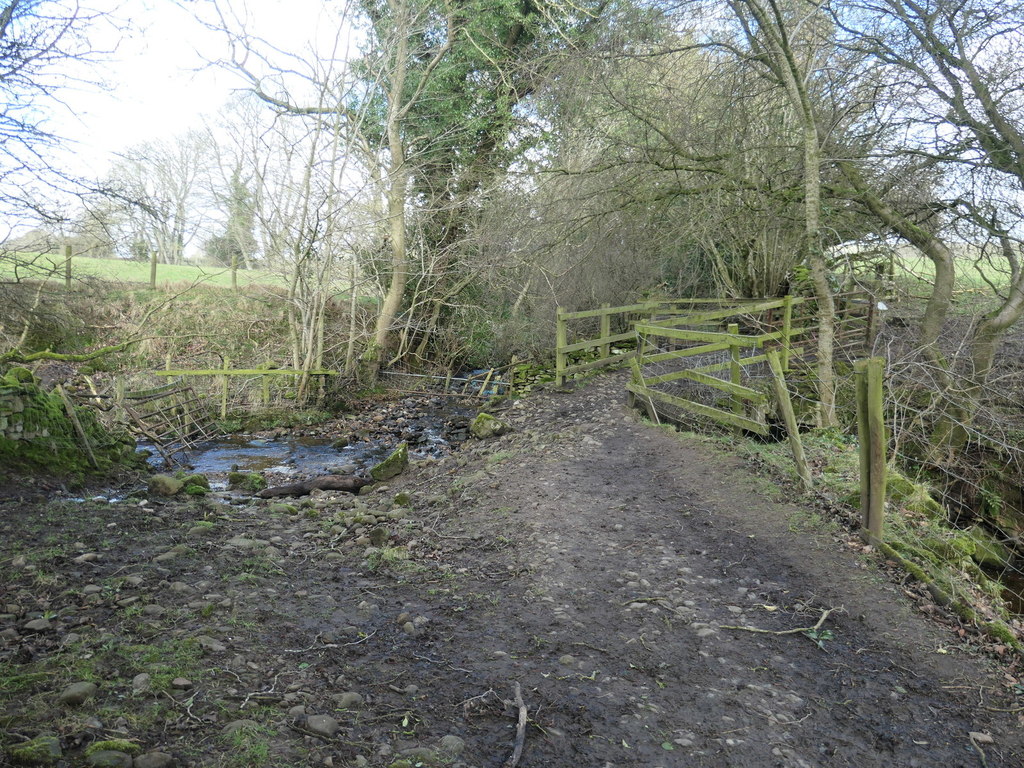 Demesne Lane Crossing Lance Beck © Christine Johnstone Geograph Britain And Ireland 4548