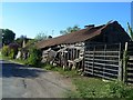 Drayton Beauchamp: Collapsing barn - yet more decay