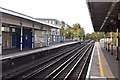 Metropolitan Line, Pinner Station