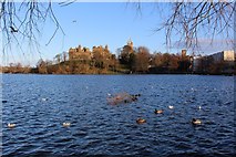 NT0077 : Linlithgow Palace by Graeme Yuill