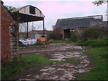 SU0788 : Derelict farm buildings, Parkgate Farm by Vieve Forward