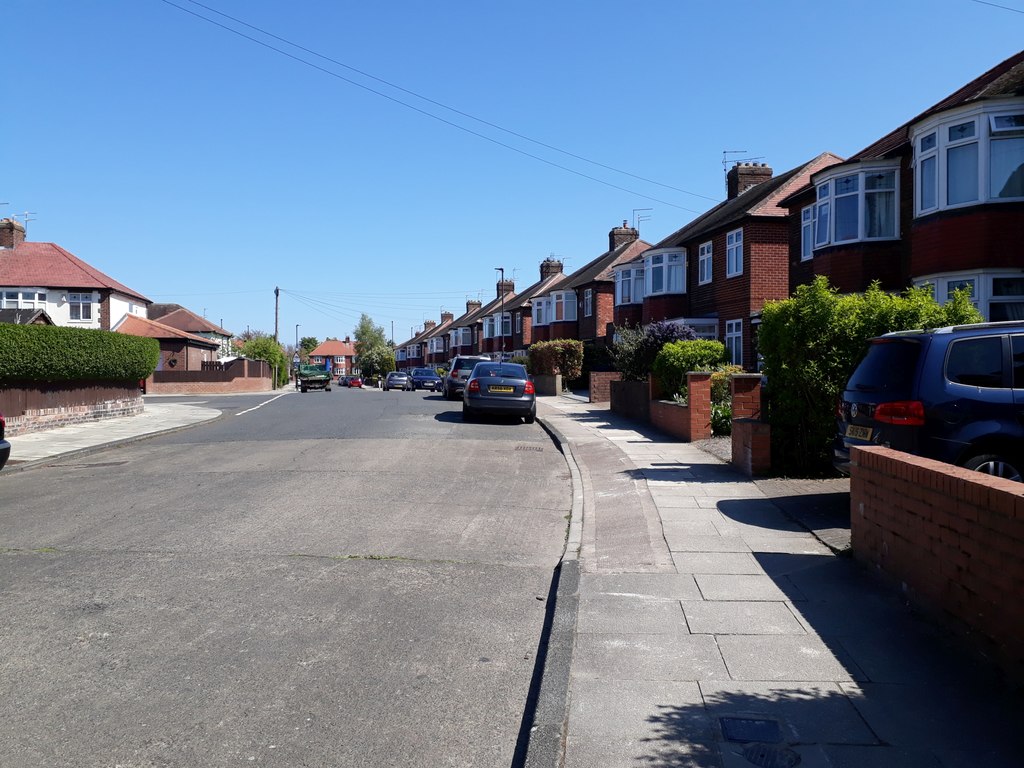 Park Avenue, Gosforth, Newcastle upon... © Graham Robson :: Geograph ...