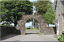 NX6851 : Arched Entrance to the Park, Kirkcudbright by Billy McCrorie