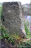 SE0137 : Benchmark on stone post at end of wall at Sun Lane road junction by Roger Templeman