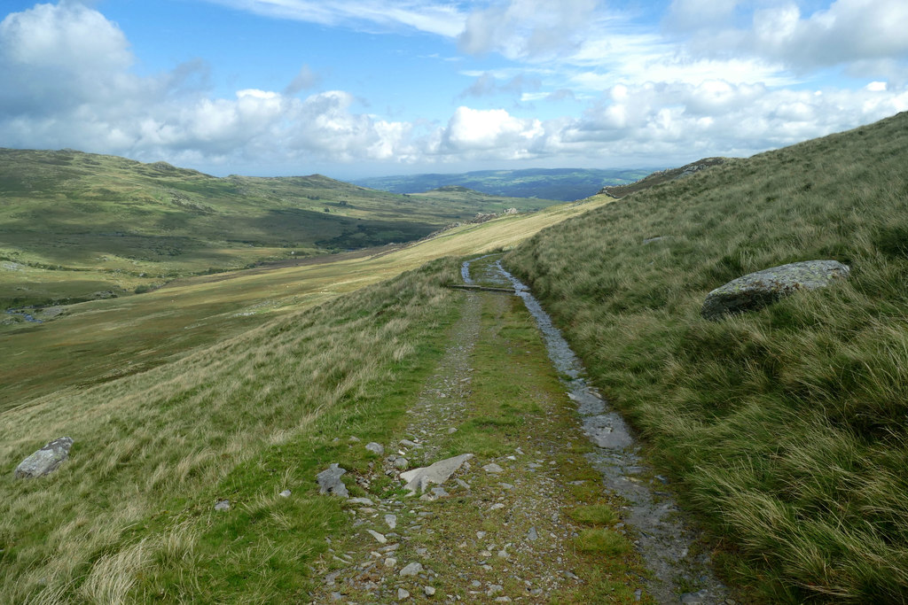 Track to Melynllyn reservoir © Andy Waddington :: Geograph Britain and ...