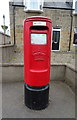 NK0048 : Elizabethan postbox on South Street, Mintlaw by JThomas