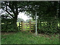 The beginning of a footpath, Church Lane, Tetford