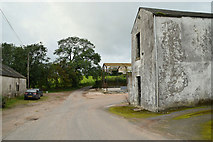 H5572 : Old barn, Mullaslin by Kenneth  Allen