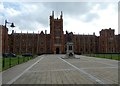 J3372 : Queen's University by Gerald England
