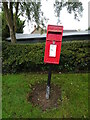 Elizabeth II postbox on Station Road, Thursford