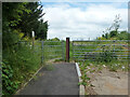 Footpath towards Patchetts Green