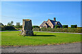 Lowick : War Memorial