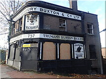 TQ4178 : The Victoria pub, Charlton by Marathon