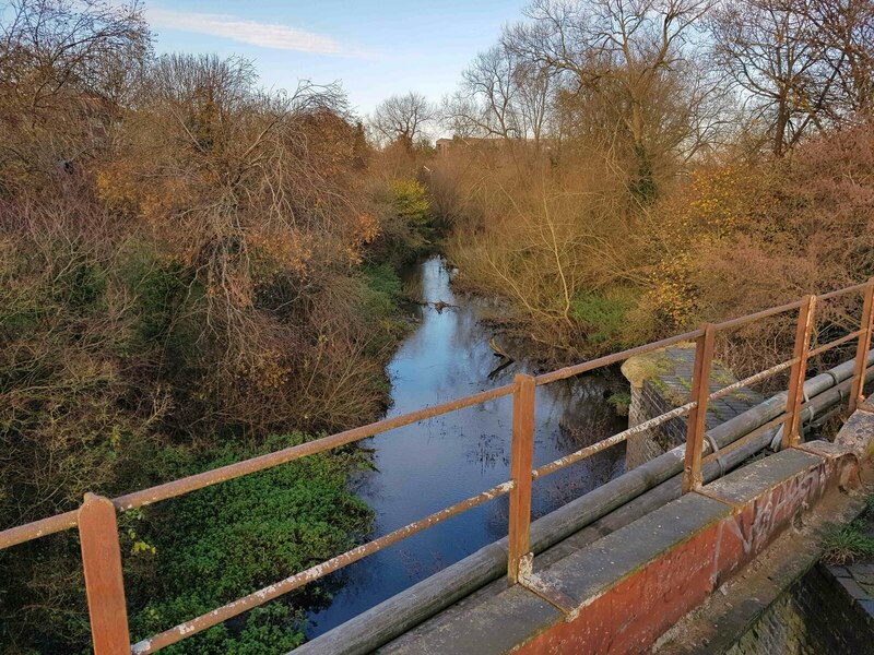 River Colne from Ebury Way, Watford © Nigel Cox :: Geograph Britain and ...