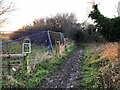 Footpath down to Sewell Lane