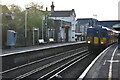 Train arrives, Hampton Station