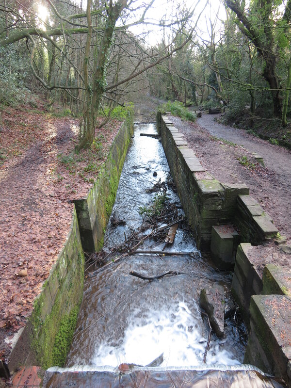 Middle Lock on the Glamorganshire Canal © Gareth James :: Geograph ...