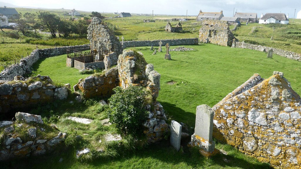 Chapels and church at Howmore © Sandy Gerrard :: Geograph Britain and ...