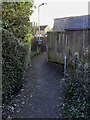 Footpath to Simpsons Way