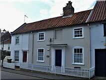 TM4656 : Aldeburgh houses [19] by Michael Dibb