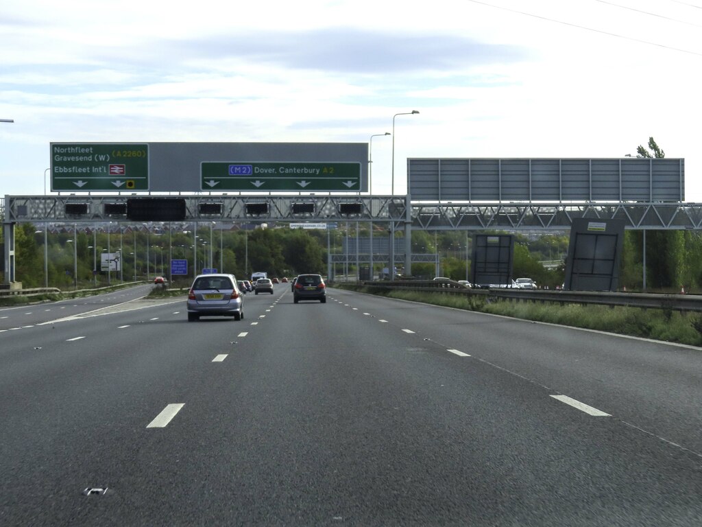 the-a2-heading-east-near-gravesend-steve-daniels-geograph-britain-and-ireland