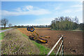 SP1603 : Farmland, Hatherop Downs by Des Blenkinsopp