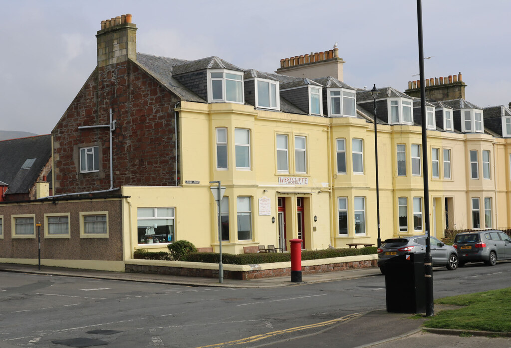 Westcliffe Hotel, Girvan © Billy McCrorie :: Geograph Britain and Ireland