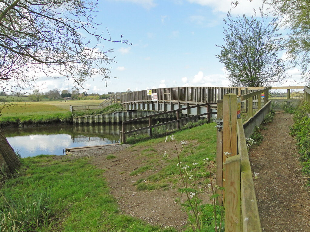 Footbridge Over The River Waveney © Adrian S Pye :: Geograph Britain 