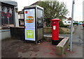 George VI postbox and telephone box on Munro Avenue, Kilmarnock