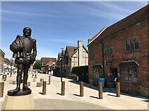 SP2055 : Statue of William Shakespeare on Henley Street by Richard Humphrey