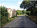 Heol ger Ffarm Forehill / Road near Forehill Farm