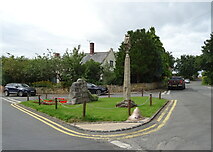 SO9241 : Cross and War Memorial, Eckington by JThomas