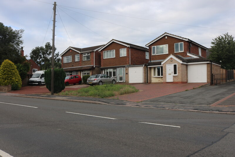 Houses on Burton Road, Overseal © David Howard Geograph Britain and