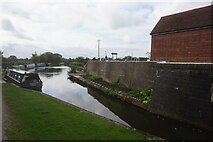 SP1975 : Grand Union Canal at Knowle Bottom Lock, Lock #47 by Ian S