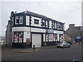 NT1893 : Shop to let, Main Street, Lochgelly by Richard Webb