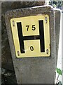 SH5772 : Hydrant sign on Menai Avenue, Bangor by Meirion