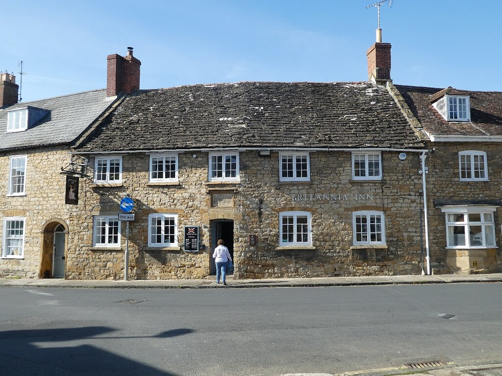 Sherborne - The Britannia Inn © Rob Farrow :: Geograph Britain and Ireland